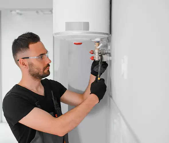 Expert Plumber for Water Heater Expansion Tank Installation in Carnot-Moon, PA