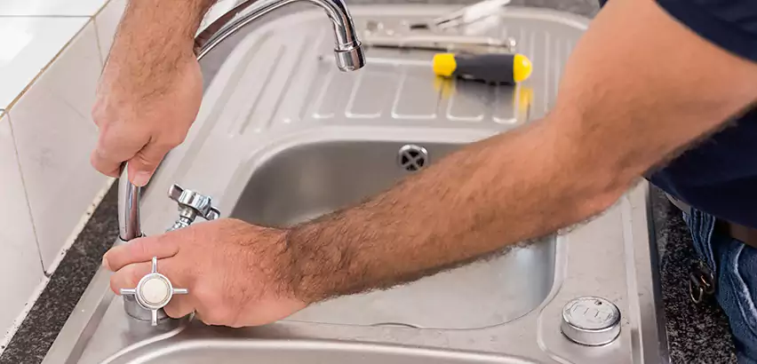 Outdoor Faucet Repair in Carnot-Moon